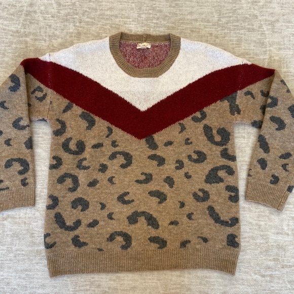 Hem & Thread Sweaters - NWOT sweater